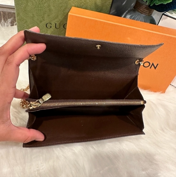 Louis Vuitton damier ebene sarah wallet on chain - Picture 3 of 7